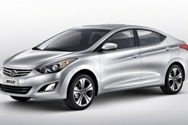Hyundai ra phiên bản trục cơ sở kéo dài của xe Elantra