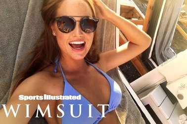 Haley Kalil đi du lịch Hi Lạp