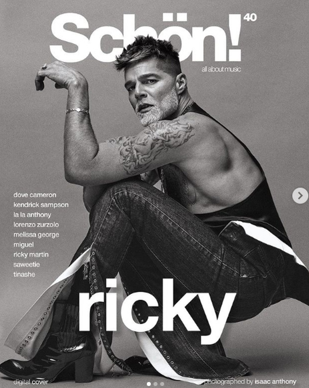 Ricky Martin khoe móng tay dài điệu đà, nhiều màu sắc - 6 Ricky Martin khoe móng tay dài điệu đà, nhiều màu sắc - 6