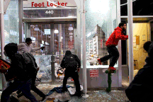 Cảnh sát trưởng Mỹ nói người dân có thể nổ súng vào kẻ cướp phá