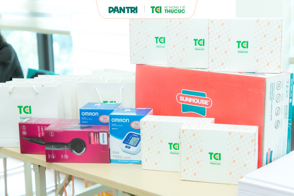 Cuộc thi “Kinh nghiệm chăm sóc sức khỏe gia đình” khép lại đầy cảm xúc - 4 Cuộc thi “Kinh nghiệm chăm sóc sức khỏe gia đình” khép lại đầy cảm xúc - 4