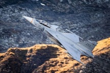 Ukraine giải thích lý do Gripen Thụy Điển tối ưu hơn "tia chớp" F-35 Mỹ