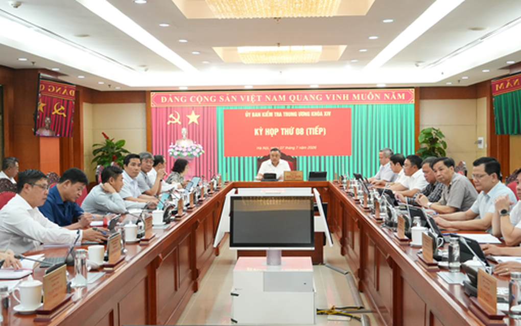 Khai trừ Đảng cựu Phó tổng giám đốc ACV, kỷ luật nhiều nguyên chủ tịch tỉnh - 1 Khai trừ Đảng cựu Phó tổng giám đốc ACV, kỷ luật nhiều nguyên chủ tịch tỉnh - 1