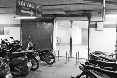 Vụ hàng chục người ngất xỉu tại siêu thị BigC: Đùn đẩy trách nhiệm?