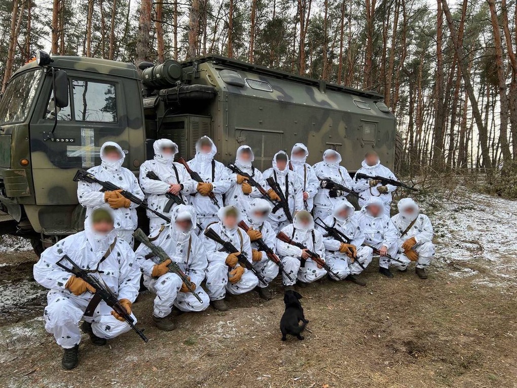 Bộ ba xe thiết giáp đặc chủng của Nga bị thu giữ tại Ukraine - 4 Bộ ba xe thiết giáp đặc chủng của Nga bị thu giữ tại Ukraine - 4