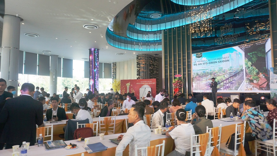 Thị trường bất động sản nóng sốt: Nhà đầu tư cần chú ý điều gì? - 1 Thị trường bất động sản nóng sốt: Nhà đầu tư cần chú ý điều gì? - 1