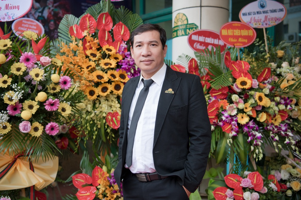 Công Lý - Quang Thắng gắn bó từ thuở ở nhà thuê, 20 năm đồng cam cộng khổ - 3 Công Lý - Quang Thắng gắn bó từ thuở ở nhà thuê, 20 năm đồng cam cộng khổ - 3