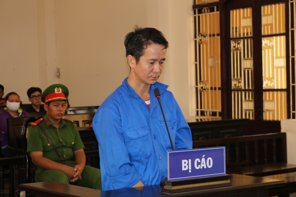 Đâm hàng xóm trọng thương vì bị mắng nhậu nói lớn tiếng - 1 Đâm hàng xóm trọng thương vì bị mắng nhậu nói lớn tiếng - 1