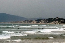 3 thiếu niên đuối nước trên biển Khánh Hòa