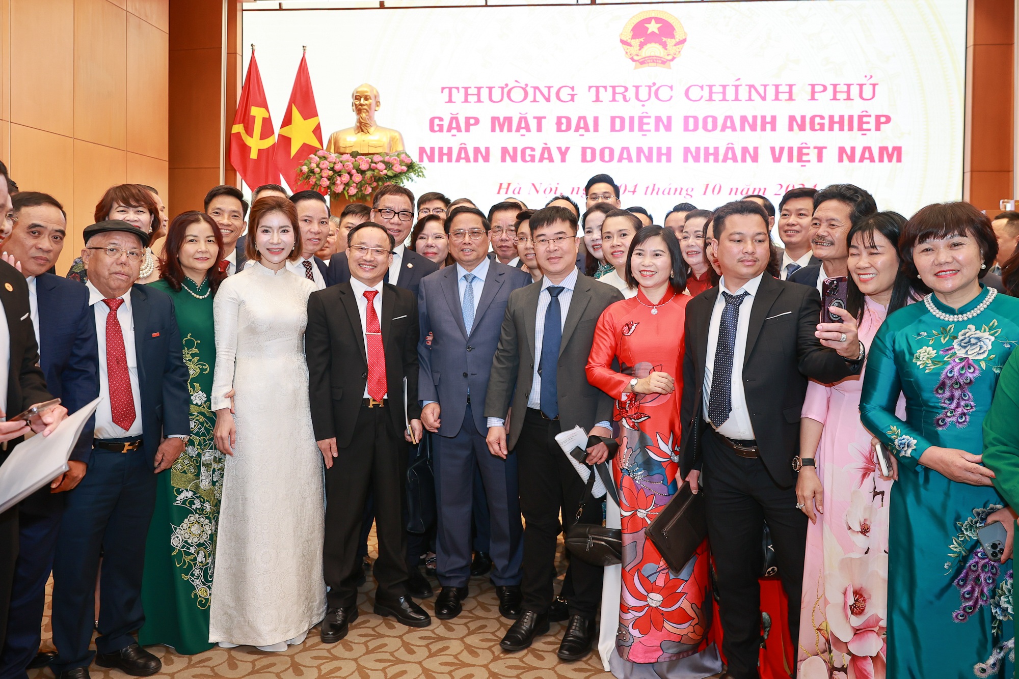Mở đại lộ cho kinh tế tư nhân, chắp cánh đại bàng trong nước - 1 Mở đại lộ cho kinh tế tư nhân, chắp cánh đại bàng trong nước - 1