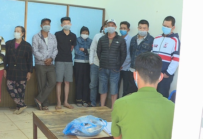 Hàng chục đối tượng bị bắt vì tội đánh bạc tại tỉnh Đắk Lắk - Ảnh 3. Hàng chục đối tượng bị bắt vì tội đánh bạc tại tỉnh Đắk Lắk - Ảnh 3.