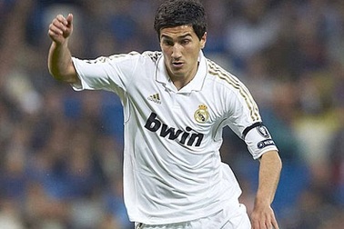 Đánh bại Liverpool, Arsenal có được Sahin từ Real Madrid