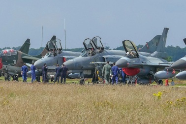 Loạt UAV bí ẩn bay trên căn cứ răn đe hạt nhân của NATO tại Bỉ