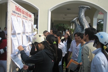 Mở “chợ việc làm” cho lao động mất đất sản xuất