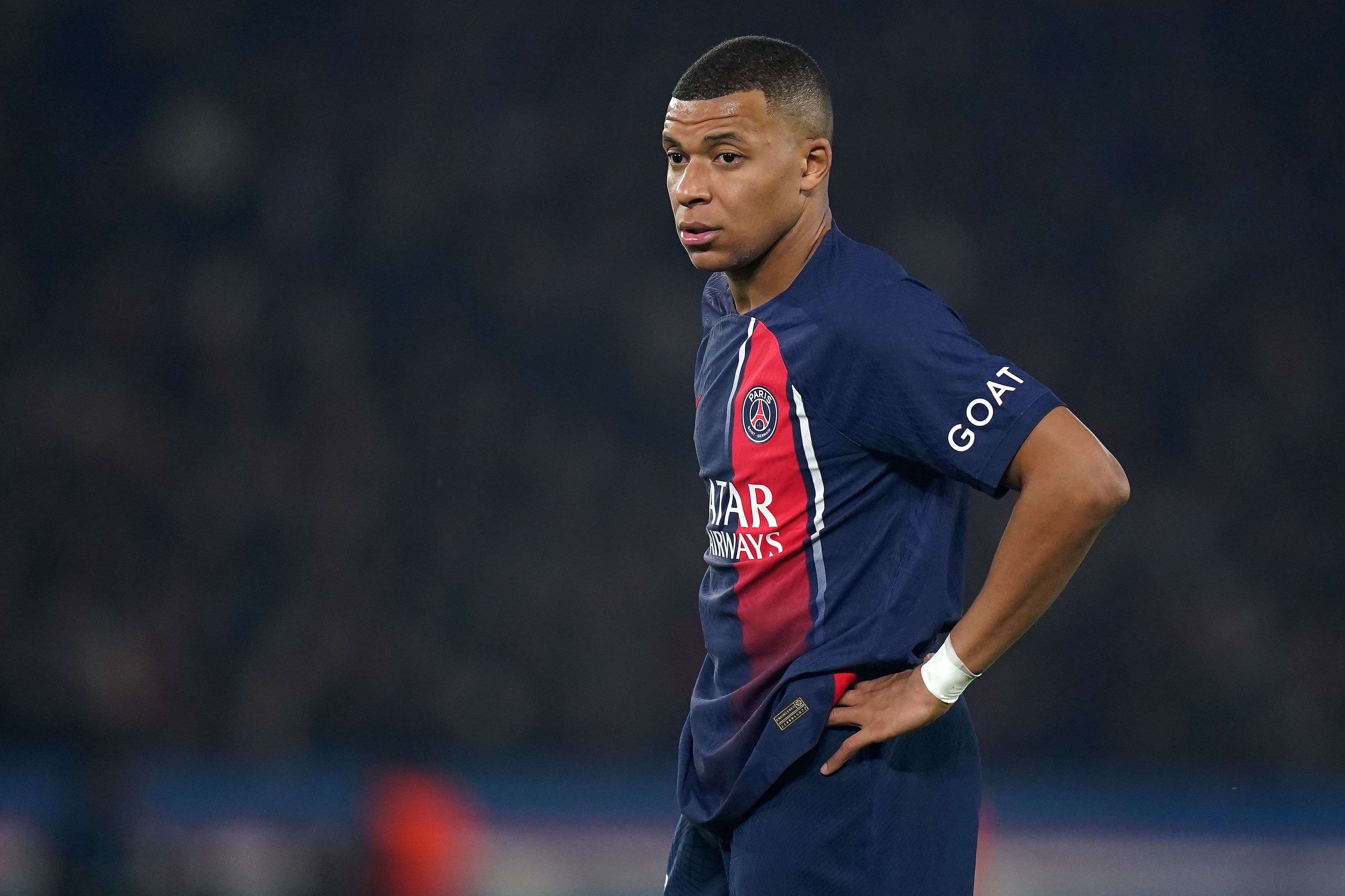 Kylian Mbappe thông báo chia tay PSG vào cuối mùa giải - 1