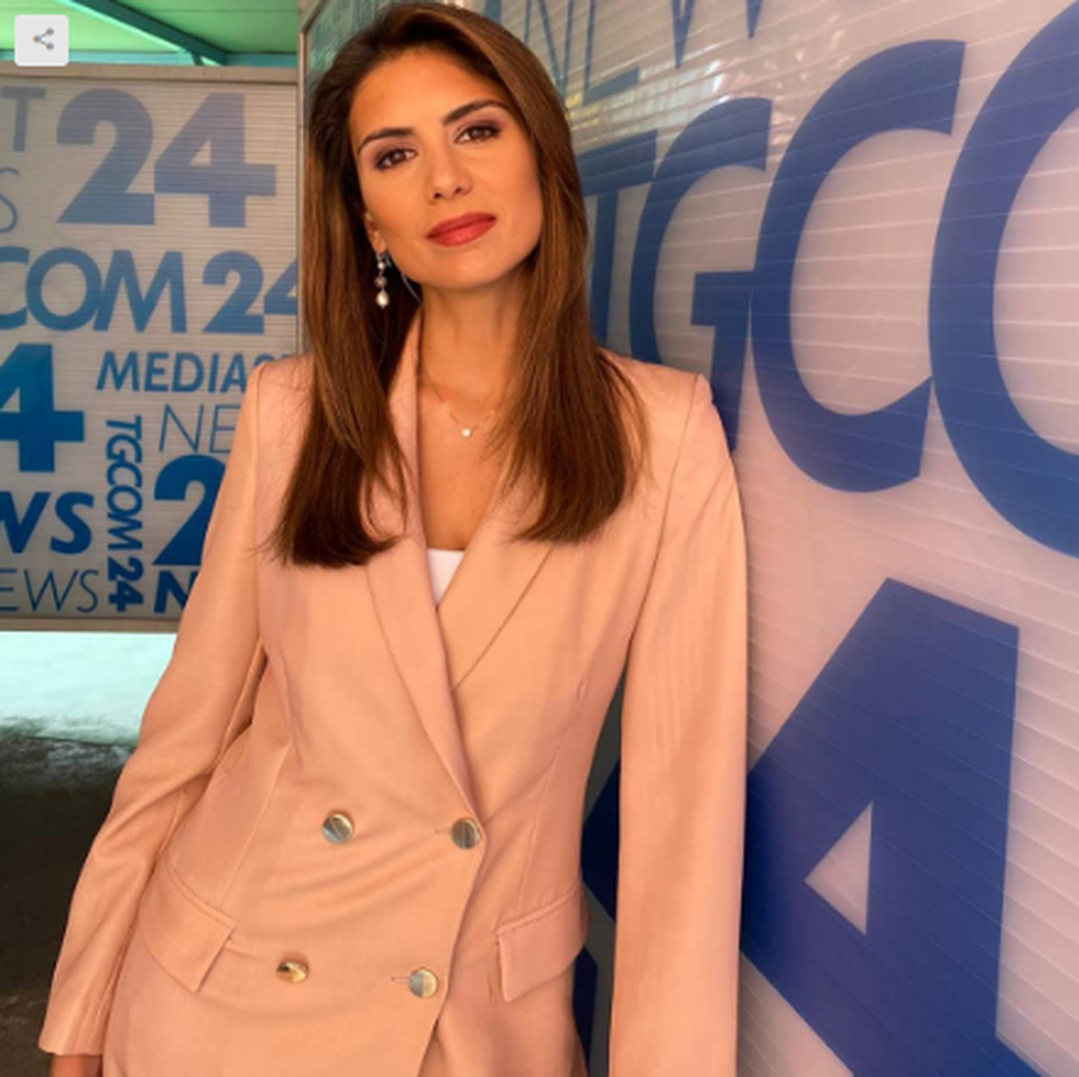 Những nữ trọng tài sở hữu nhan sắc như người mẫu - 3