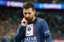 PSG bất ngờ nhận cú sốc từ Messi trước thời khắc quan trọng