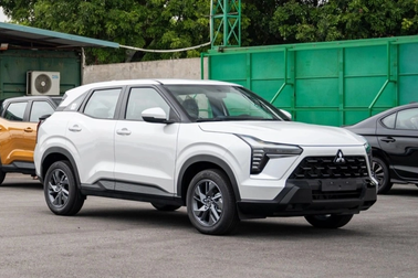 Mitsubishi Xforce bản tiêu chuẩn rẻ hơn Creta 20 triệu đồng, chọn xe nào?