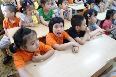 Trẻ nông thôn có cần học chữ trước đâu?