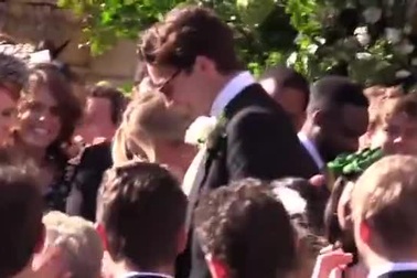 Ngôi sao ca nhạc chia sẻ bí quyết hạnh phúc: “Sống xa nhau rất... có lợi”