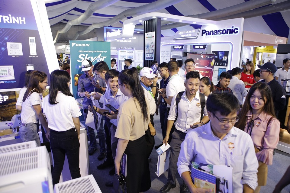 Novaland Expo gây ấn tượng mạnh với khách hàng, nhà đầu tư - 6 Novaland Expo gây ấn tượng mạnh với khách hàng, nhà đầu tư - 6