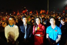 Công Phượng, Xuân Mạnh, Văn Đức vui tưng bừng cùng người hâm mộ quê nhà