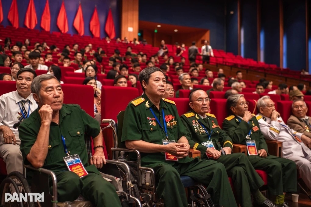 Bộ Nội vụ đề xuất tăng mức chuẩn trợ cấp người có công lên 3 triệu đồng - 1