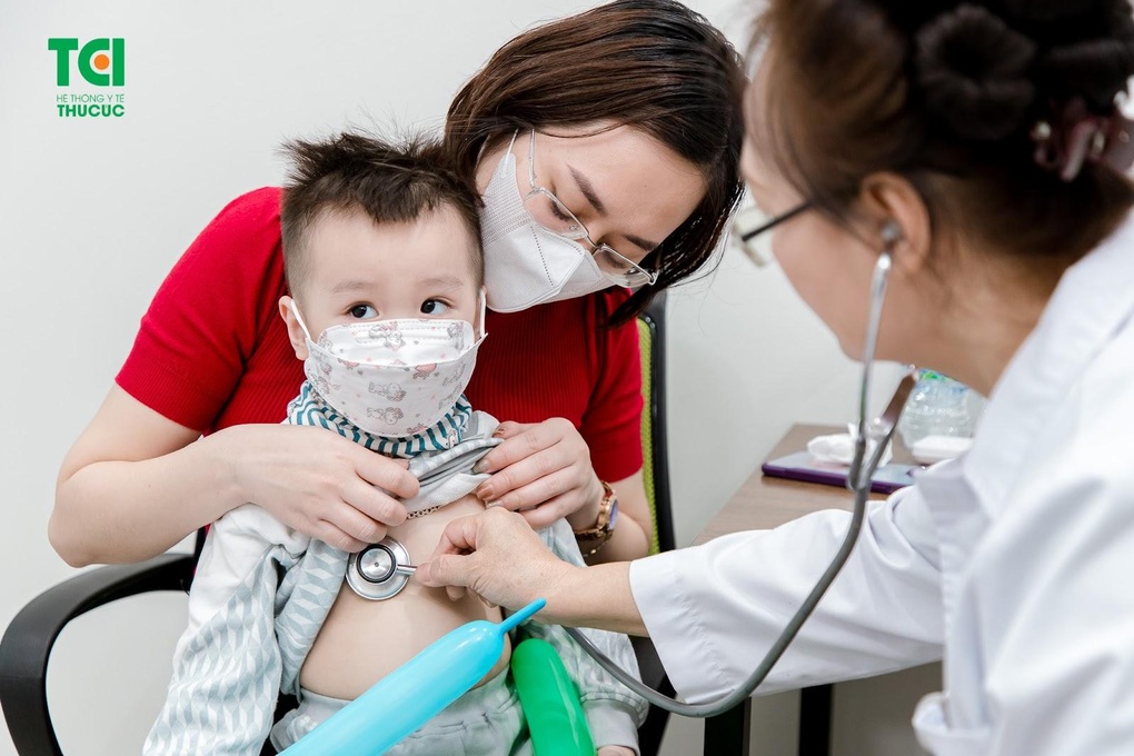 Khám dinh dưỡng và dạy vẽ miễn phí cho trẻ ở Hà Nội - 4 Khám dinh dưỡng và dạy vẽ miễn phí cho trẻ ở Hà Nội - 4