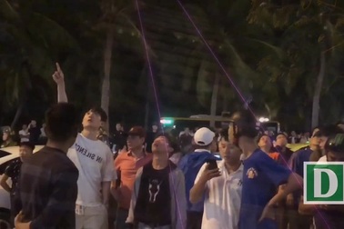 Giải cứu nam thanh niên nghi ngáo đá, định nhảy lầu ở Đà Nẵng