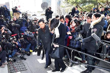 Đề nghị bắt giữ con gái Chủ tịch Korean Air