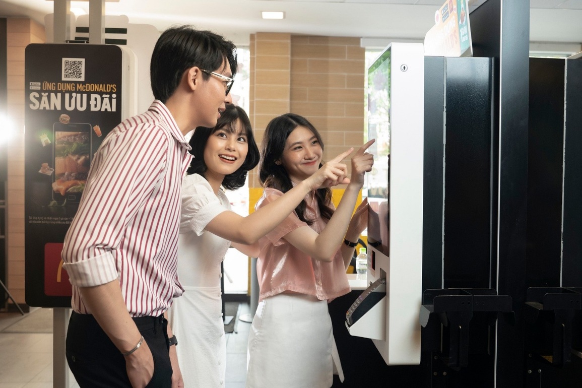McDonalds Việt Nam nhận giải Rồng Vàng năm thứ 4 liên tiếp - 2 McDonalds Việt Nam nhận giải Rồng Vàng năm thứ 4 liên tiếp - 2