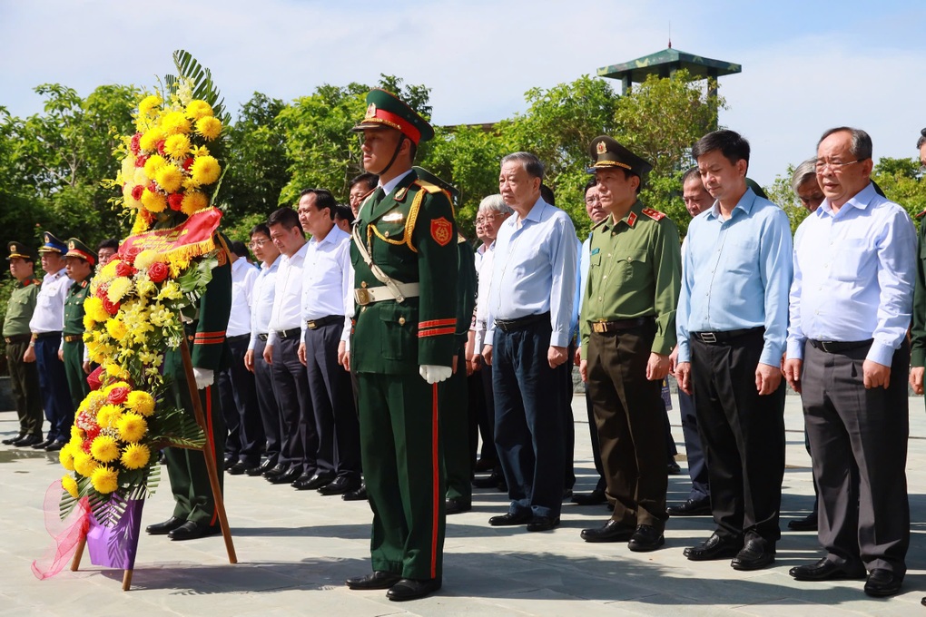 Tổng Bí thư, Chủ tịch nước: Cồn Cỏ nhiều tiềm năng phát triển kinh tế biển - 2