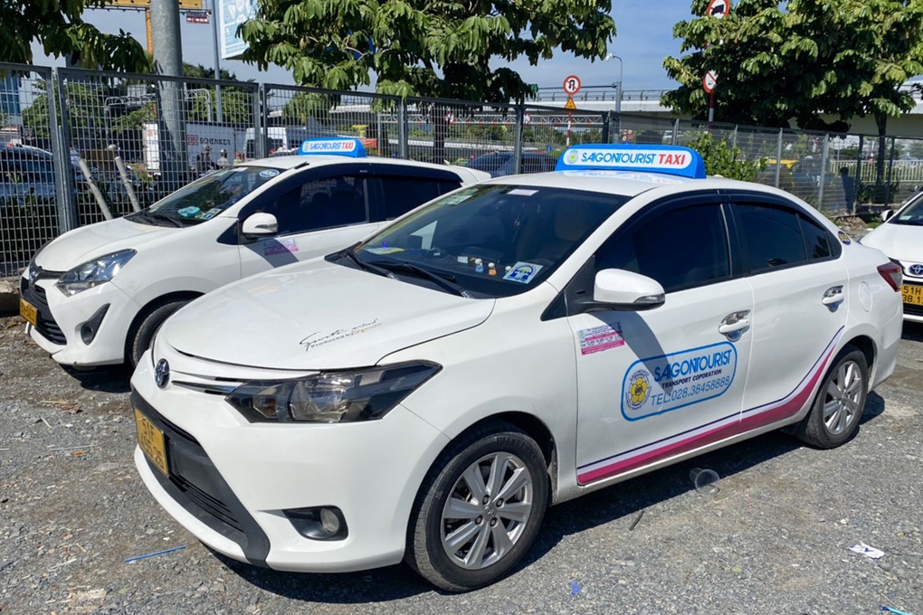 Vụ taxi ở Tân Sơn Nhất gian lận cước: Kiểm định toàn bộ đồng hồ tính tiền - 1 Vụ taxi ở Tân Sơn Nhất gian lận cước: Kiểm định toàn bộ đồng hồ tính tiền - 1