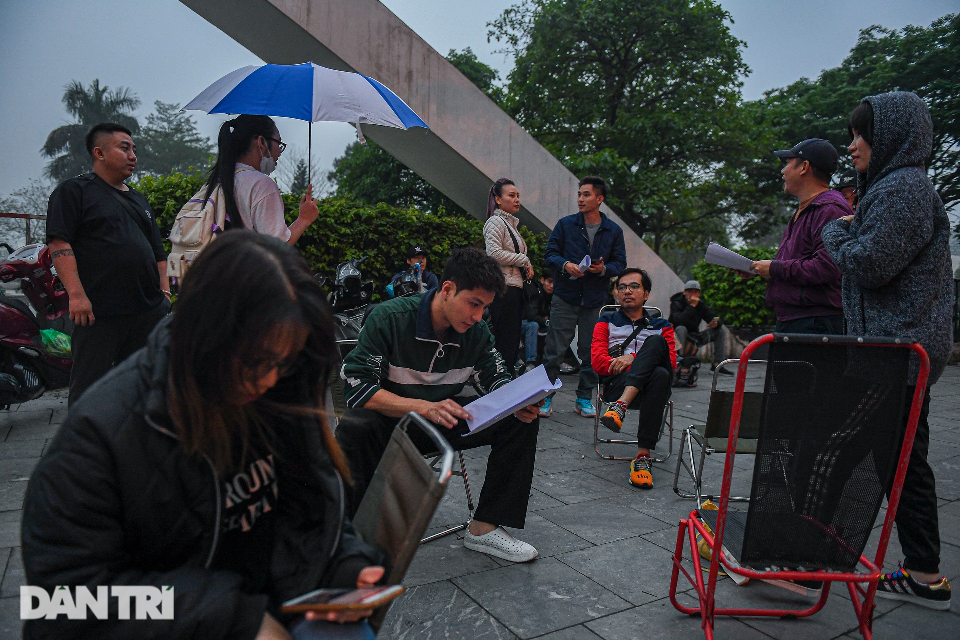 Thanh Sơn tất tả chạy show, ăn bánh mỳ khi đóng phim cùng Khả Ngân - 5 Thanh Sơn tất tả chạy show, ăn bánh mỳ khi đóng phim cùng Khả Ngân - 5