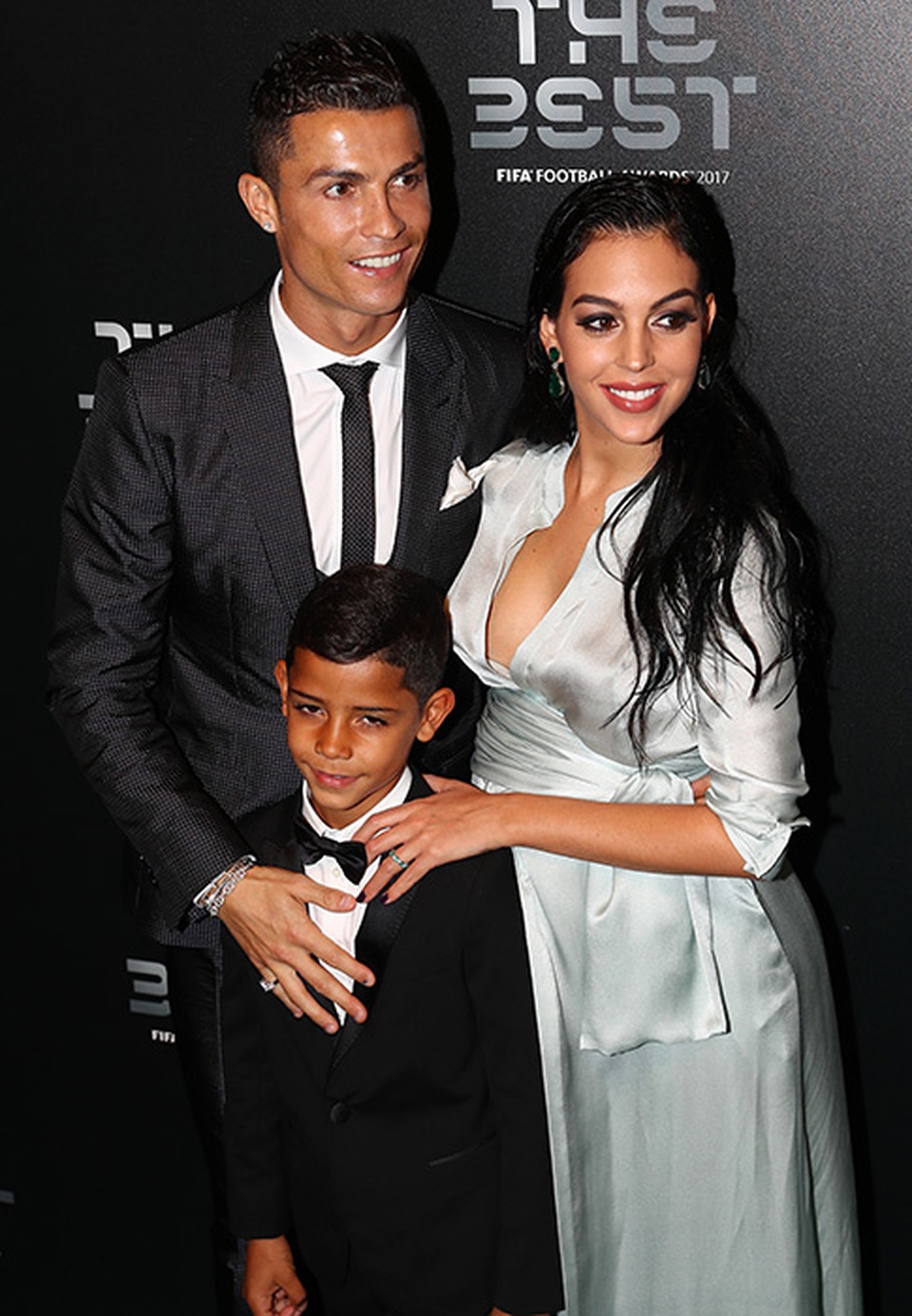 Bạn gái Ronaldo bốc lửa trên thảm đỏ - 8 Bạn gái Ronaldo bốc lửa trên thảm đỏ - 8