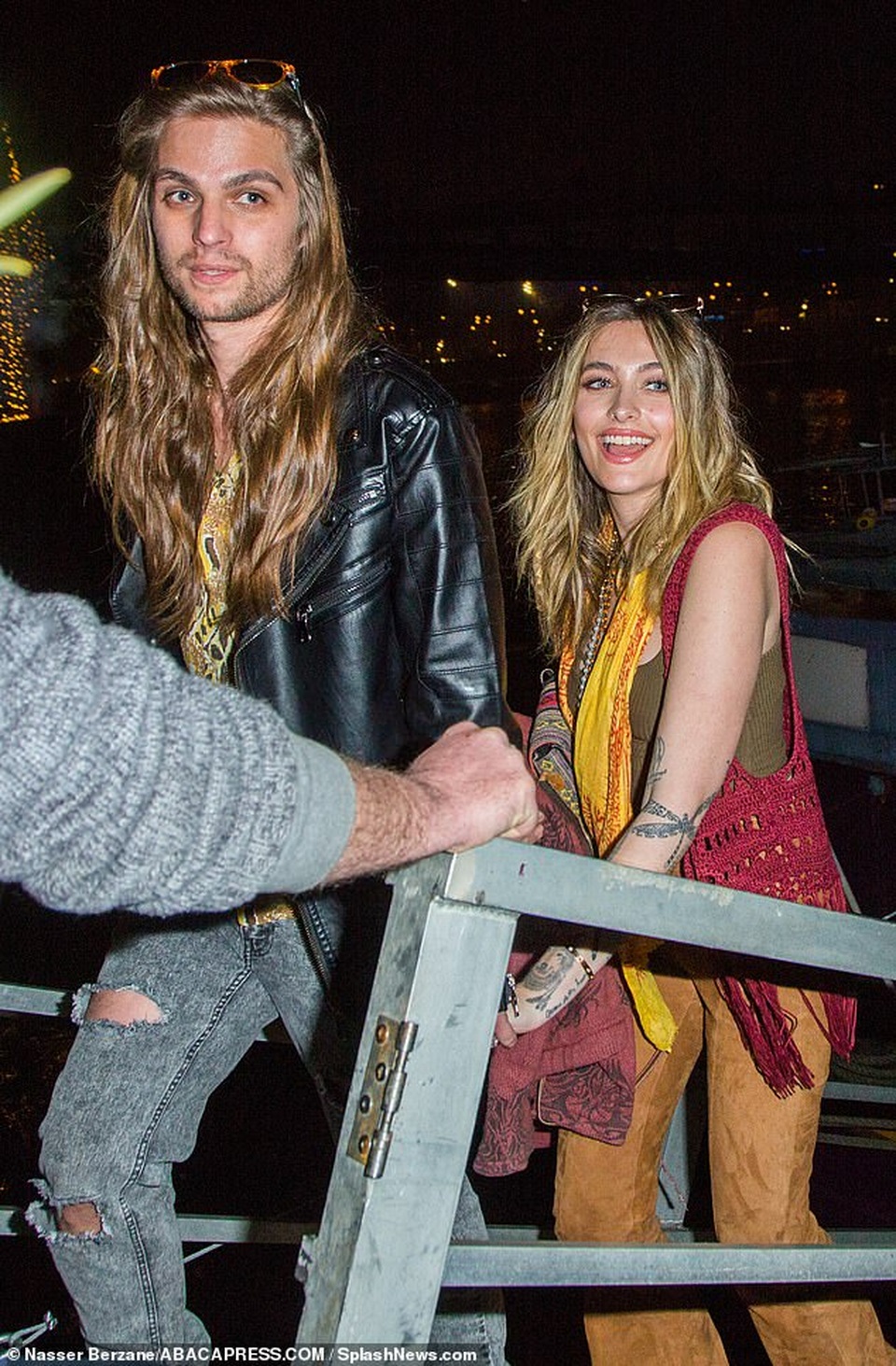 Paris Jackson sành điệu xuất hiện tại Pháp cùng bạn trai - 1 Paris Jackson sành điệu xuất hiện tại Pháp cùng bạn trai - 1