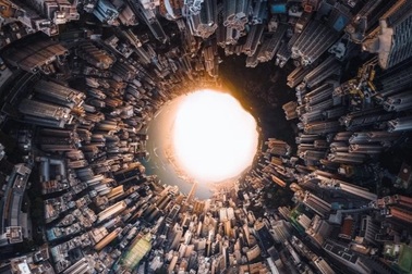 Bộ ảnh phá vỡ giới hạn vật lý bằng cách sử dụng flycam