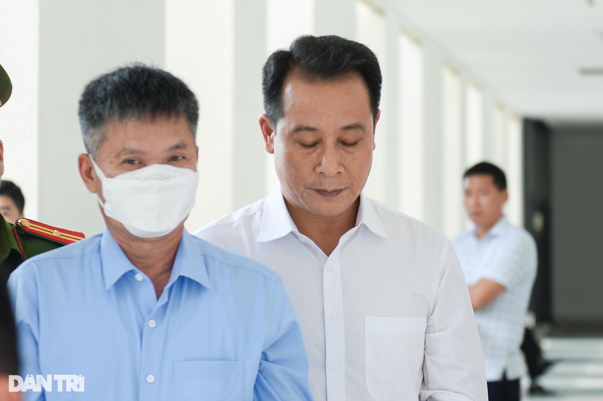 Cựu Bí thư Vĩnh Phúc Hoàng Thị Thuý Lan cúi gằm mặt đến toà - 4