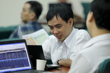 Thỏa thuận giá trần hơn 5 triệu CP Sacomreal, VN-Index tăng gần 5 điểm