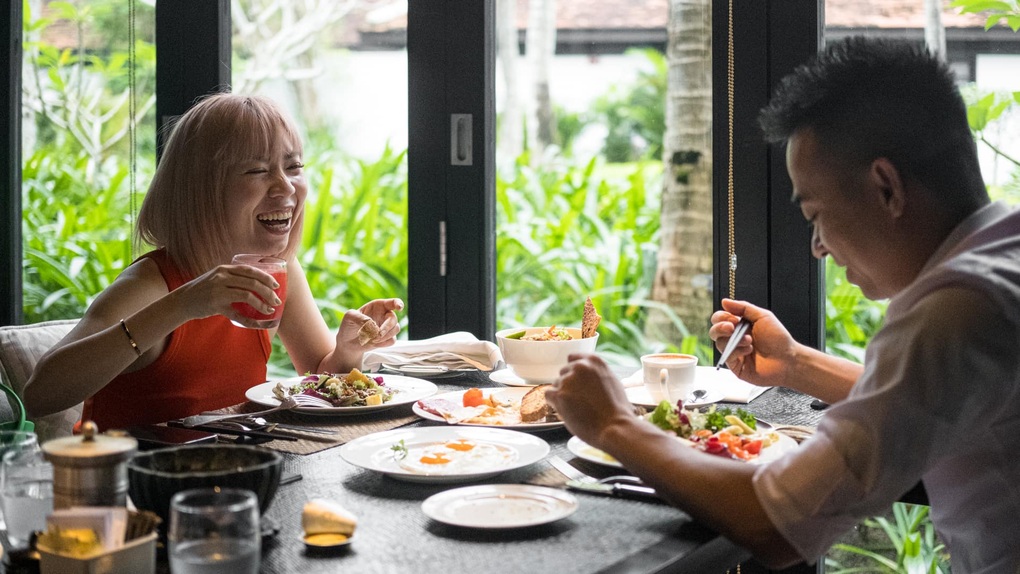 Vợ kêu chán, chồng chi 200 triệu đưa đi du lịch ba ngày ở Hội An - 1 Vợ kêu chán, chồng chi 200 triệu đưa đi du lịch ba ngày ở Hội An - 1