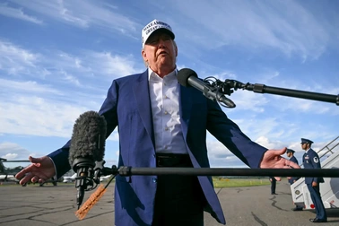 Ông Trump tuyên bố Iran, Israel đồng ý ngừng bắn