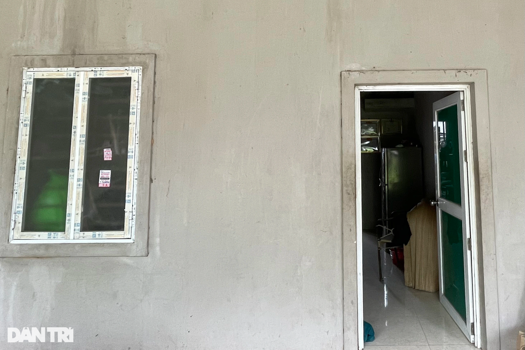 Con trai 14 tuổi nguy kịch sau tai nạn, góa phụ lo sợ phải đưa con về nhà - 4 Con trai 14 tuổi nguy kịch sau tai nạn, góa phụ lo sợ phải đưa con về nhà - 4
