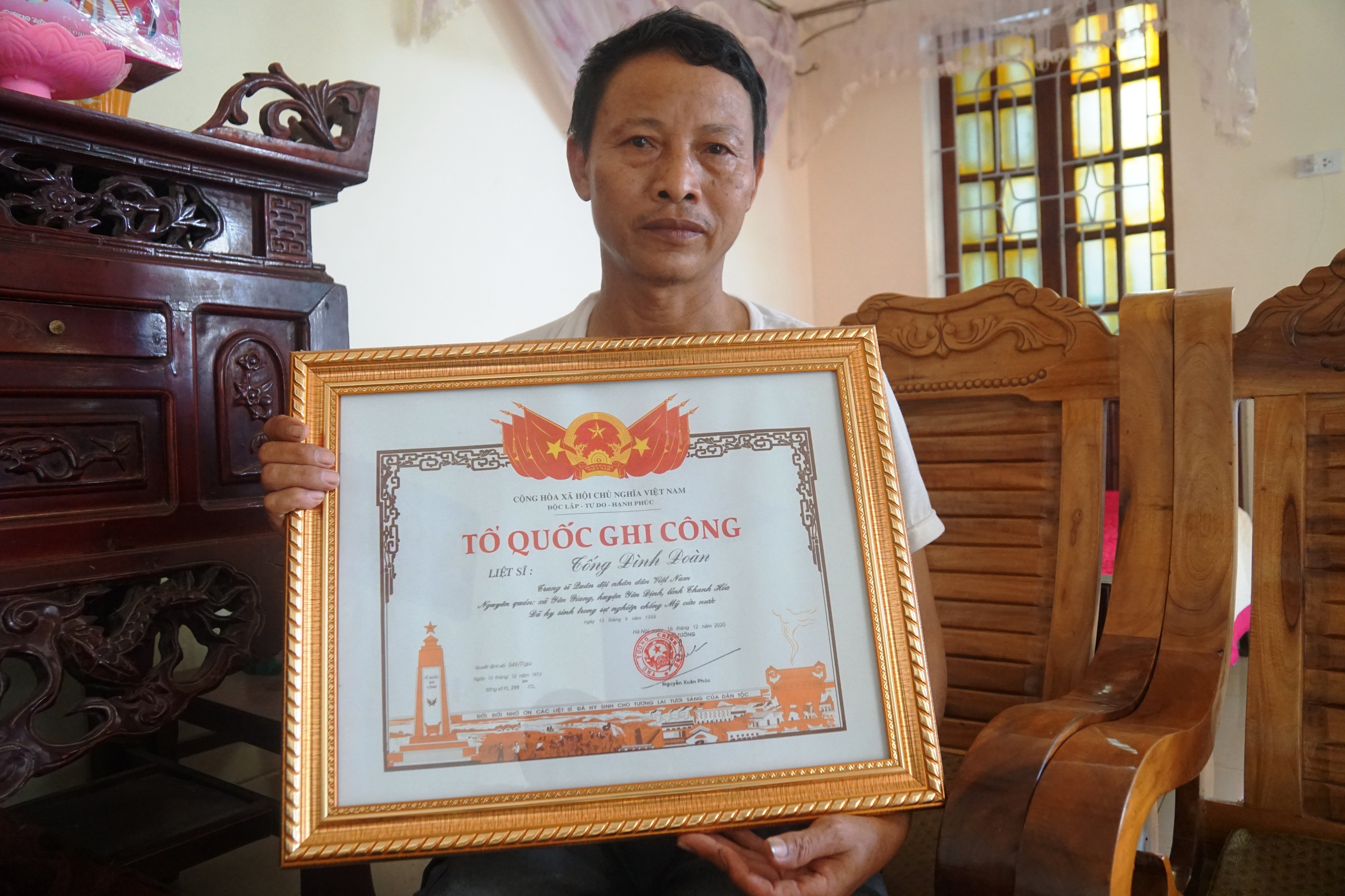 Xúc động câu chuyện về những tấm bằng Tổ quốc ghi công - 5 Xúc động câu chuyện về những tấm bằng Tổ quốc ghi công - 5