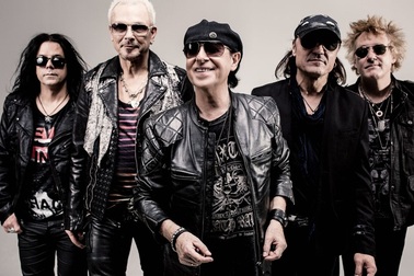 Scorpions sang Việt Nam, thắp lửa đêm nhạc cùng Mỹ Linh, Tùng Dương