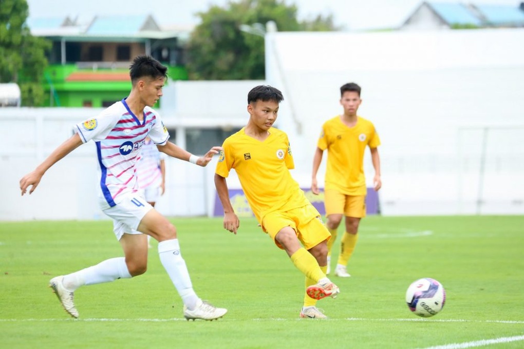 Hà Nội FC và PVF vào bán kết giải bóng đá U17 quốc gia 2024 - 1 Hà Nội FC và PVF vào bán kết giải bóng đá U17 quốc gia 2024 - 1