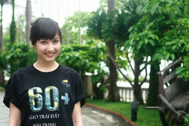 Anna Trương xinh đẹp trên đất Nha Trang trước giờ 60+