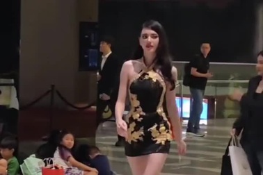 Vóc dáng chuẩn như tạc tượng của người mẫu Thái Lan Mai Davika