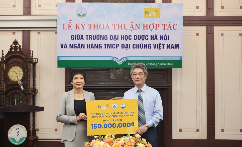 PVcomBank và Trường Đại học Dược Hà Nội ký kết hợp tác - 2