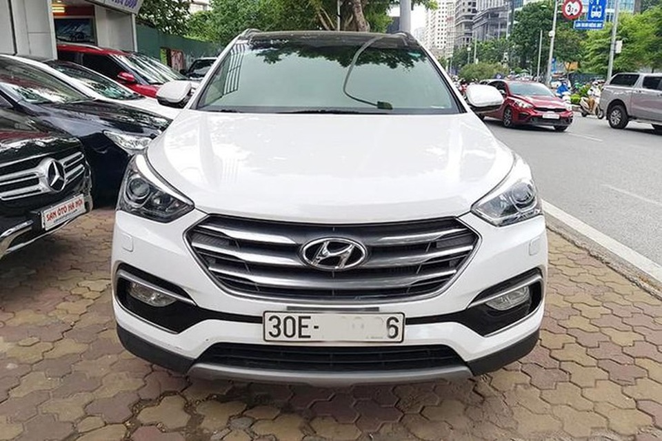 Top những mẫu xe dùng 5 năm vẫn giữ giá, được người Việt săn đón - 4 Top những mẫu xe dùng 5 năm vẫn giữ giá, được người Việt săn đón - 4