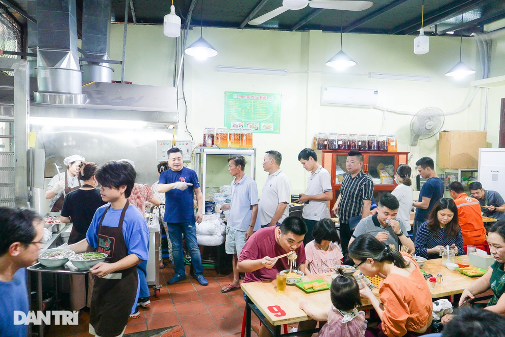 Bốn quán phở nổi tiếng du khách nên thử khi tới thăm Hà Nội vào dịp 2/9 - 5